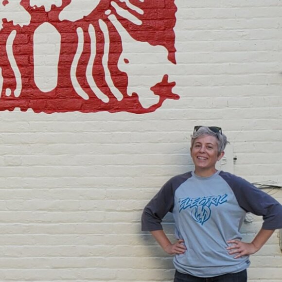 Meet your Posher, Rachel - Picture 1 of 1